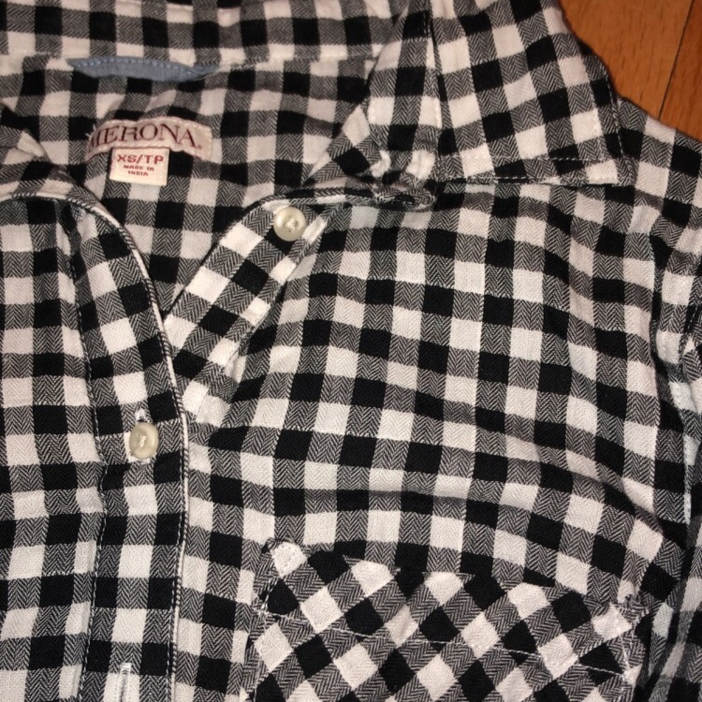 Black and White Flannel size: xs
